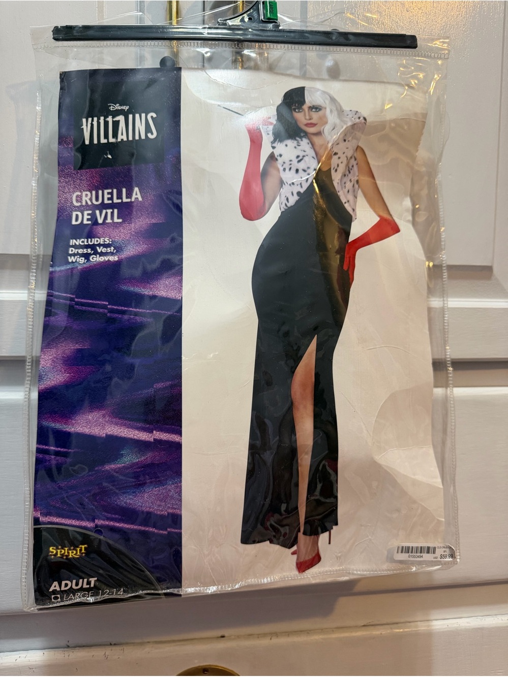 Spirit Halloween Villains Cruella DeVille Halloween Costume Women’s Adult large
